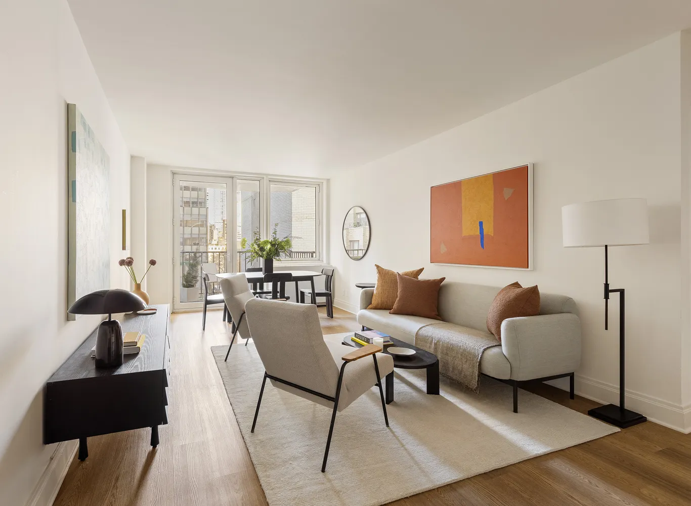 $845,000 | 212 East 47th Street, Unit 11E | Midtown East