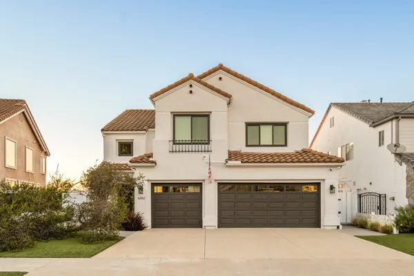 $3,495,000 | 6592 Kentwood Bluffs Drive, Los Angeles, CA 90045