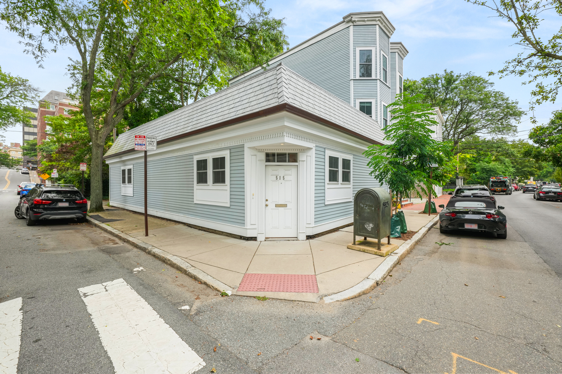 509 Franklin Street, Unit 4 Cambridge, MA 02139 - Photo 20 of 20 a house view with a outdoor space