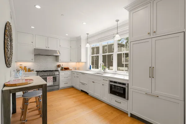 $905,000 | 38 P Street, Unit 1, South Boston, MA 02127