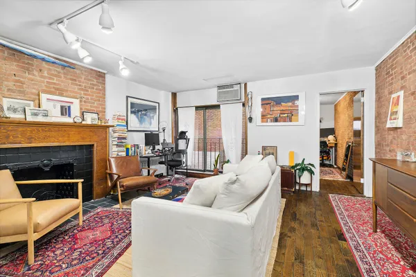 $4,100 | 59 East 74th Street, Unit 4 | Lenox Hill