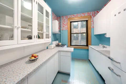 $975,000 | 605 West 111th Street, Unit 43 | Morningside Heights