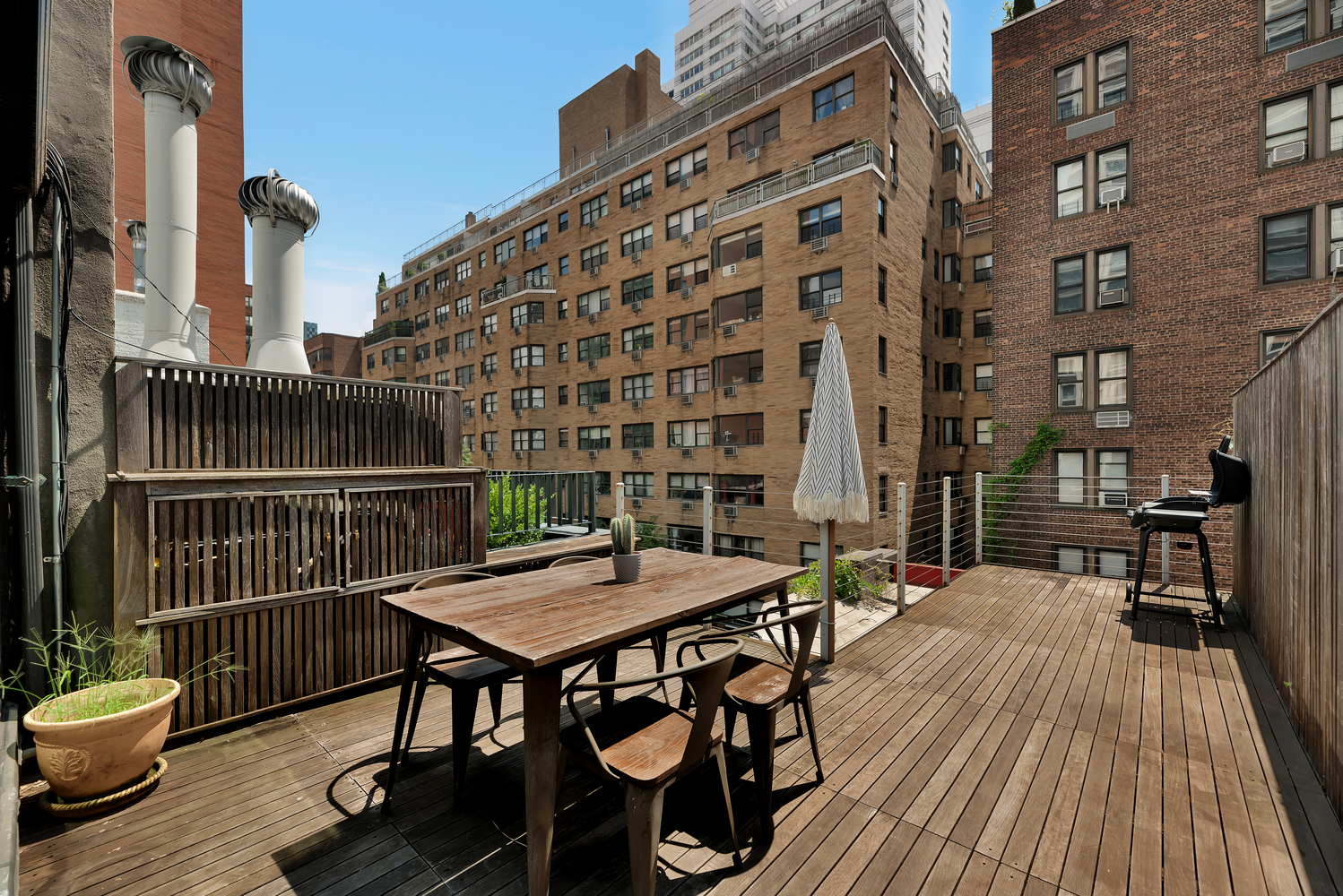 212 East 70th Street, Unit 4C Manhattan, NY 10021 - Photo 2 of 8