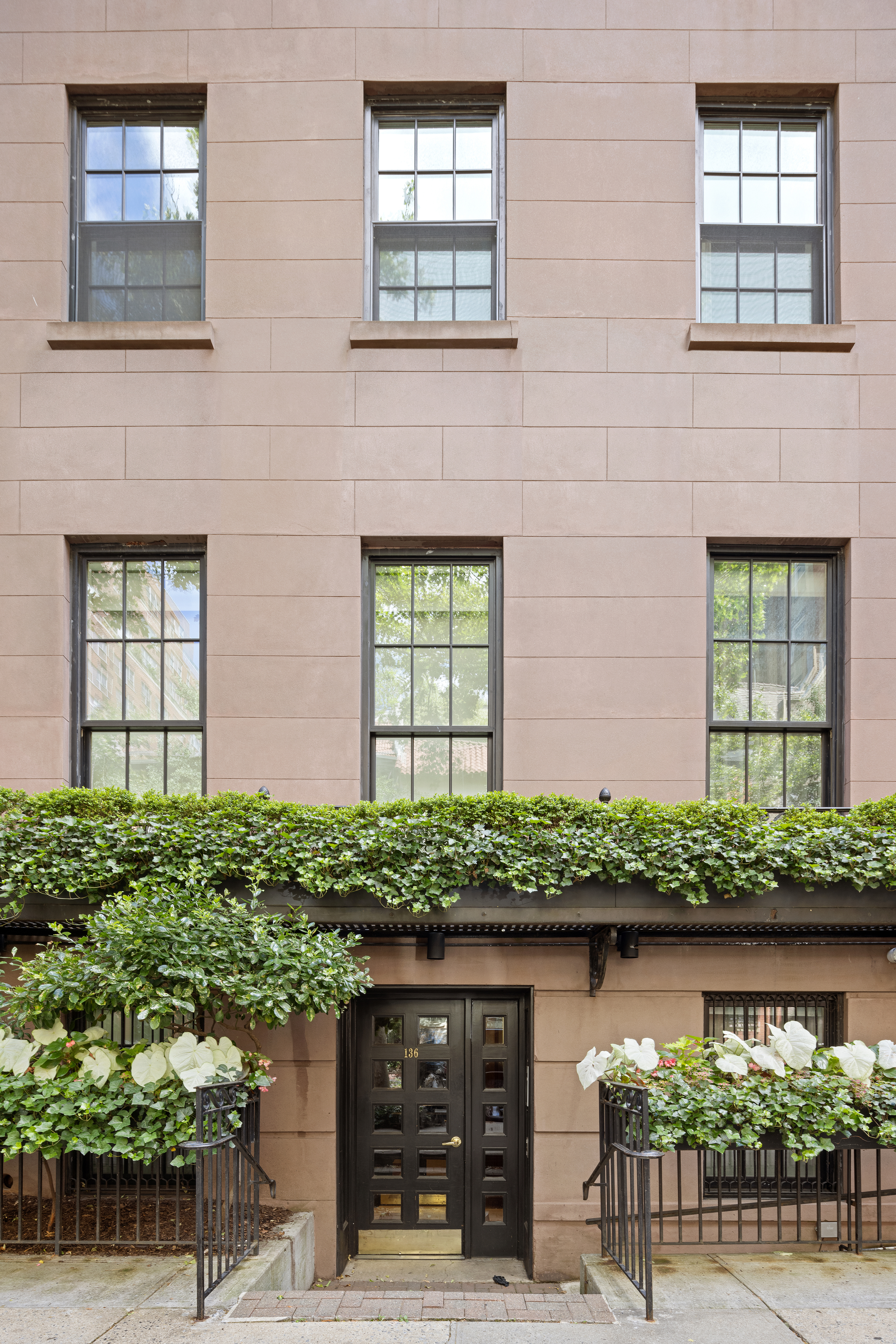 136 East 19th Street, Unit PHW Manhattan, NY 10003 - Photo 19 of 22