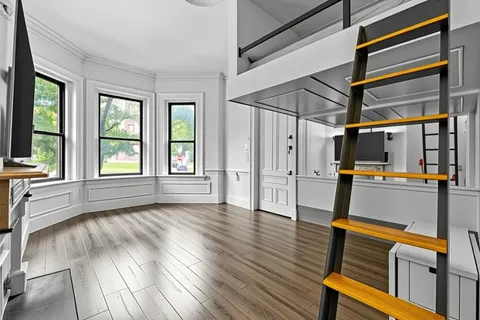 $624,500 | 364 Marlborough Street, Unit 1, Boston, MA 02115