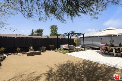 $825,000 | 10623 Woodward Avenue, Sunland, CA 91040