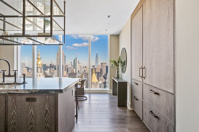 $13,600,000 | 45 East 22nd Street, Unit 60 | Flatiron