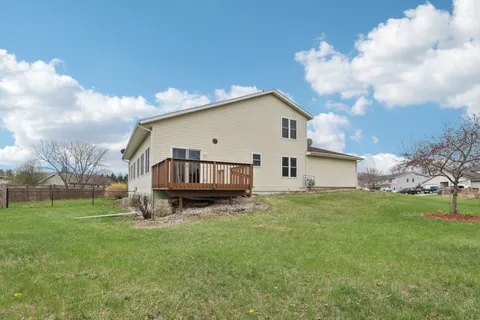 $229,900 | 410 David Circle, Arena, WI 53503