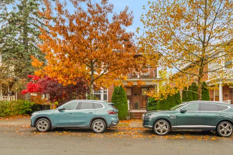 an front view of a house with parking space