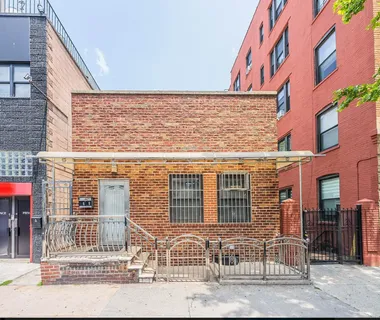 $1,850,000 | 34-09 37th Avenue | Long Island City