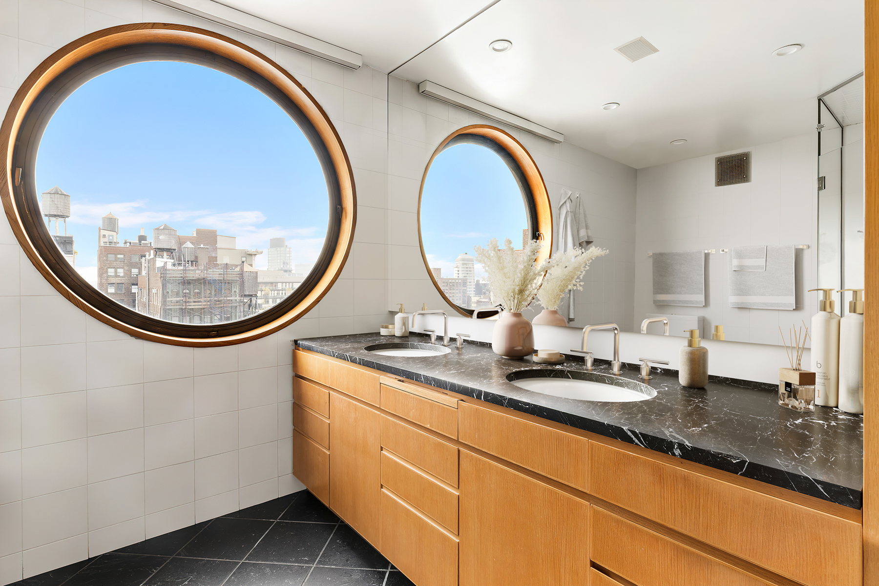 77 Bleecker Street, Unit PH1414 Manhattan, NY 10012 - Photo 7 of 18