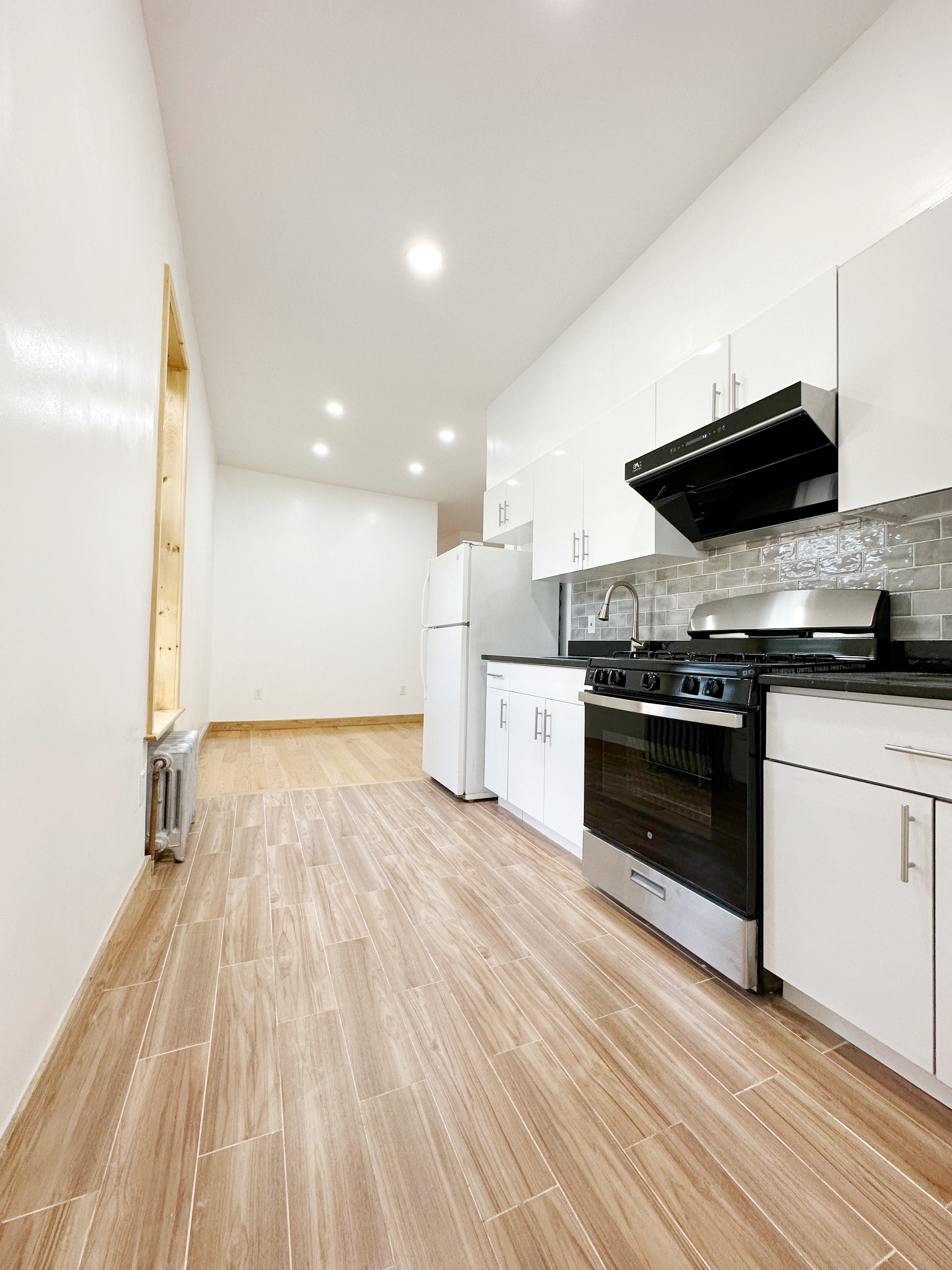 616 Seneca Avenue, Unit 2L Queens, NY 11385 - Photo 5 of 7