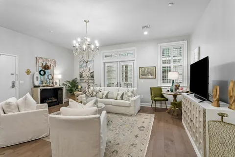 $725,000 | 731 St Charles Avenue, Unit 413, New Orleans, LA 70130