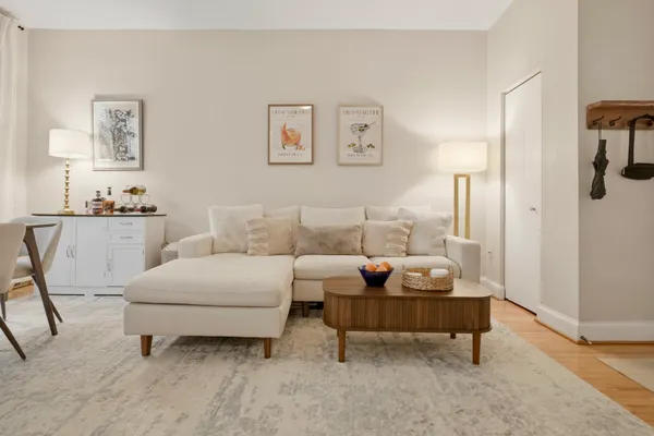 $415,000 | 2010 Kalorama Road Northwest, Unit 304, Washington, DC 20009