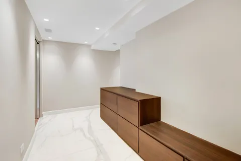 $5,995,000 | 200 Central Park South, Unit 35A | Central Park South