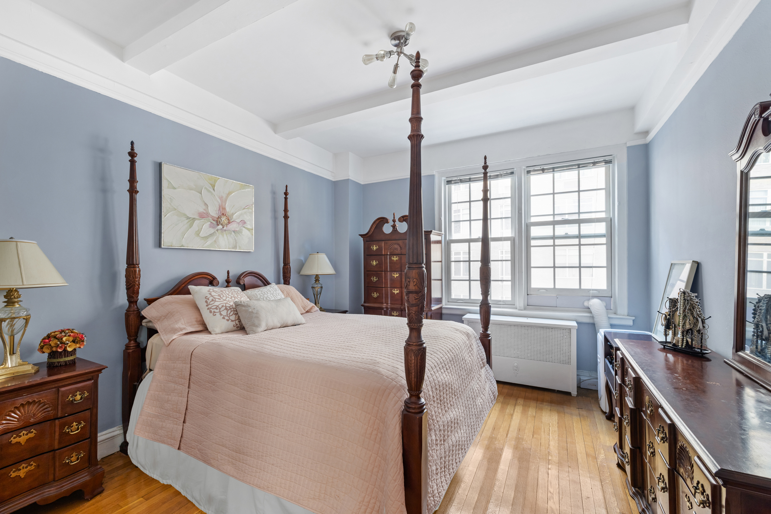 27 West 55th Street, Unit 62 Manhattan, NY 10019 - Photo 4 of 7