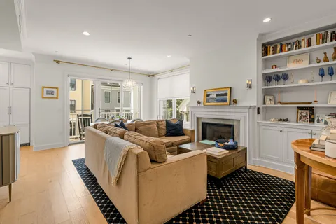 $905,000 | 38 P Street, Unit 1, South Boston, MA 02127