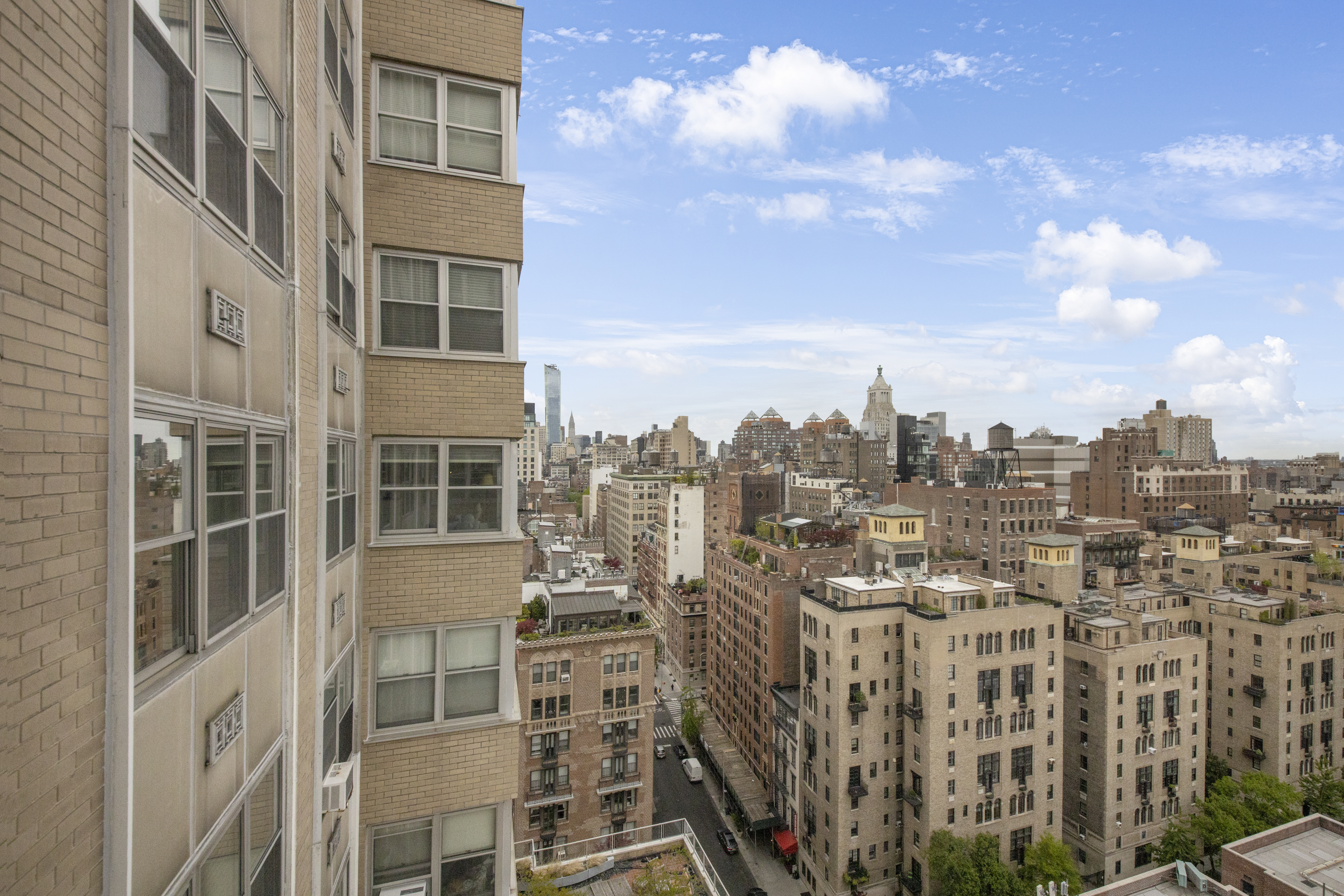 20 East 9th Street, Unit 21D Manhattan, NY 10003 - Photo 5 of 30