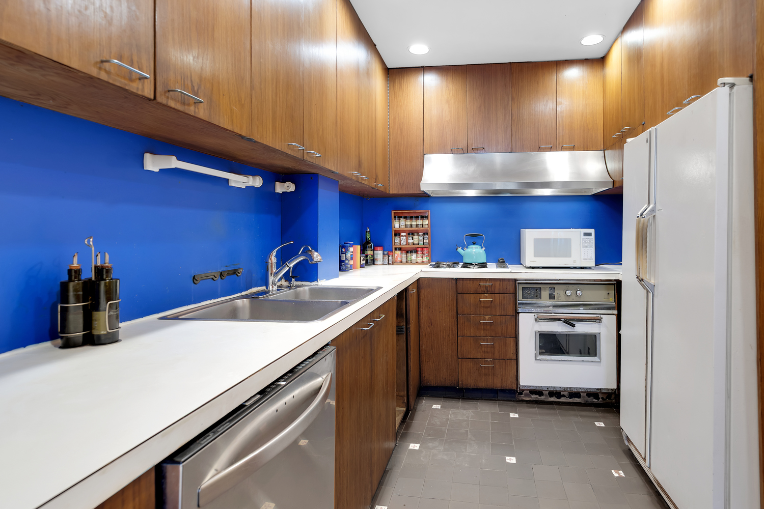 206 East 30th Street Manhattan, NY 10016 - Photo 9 of 17