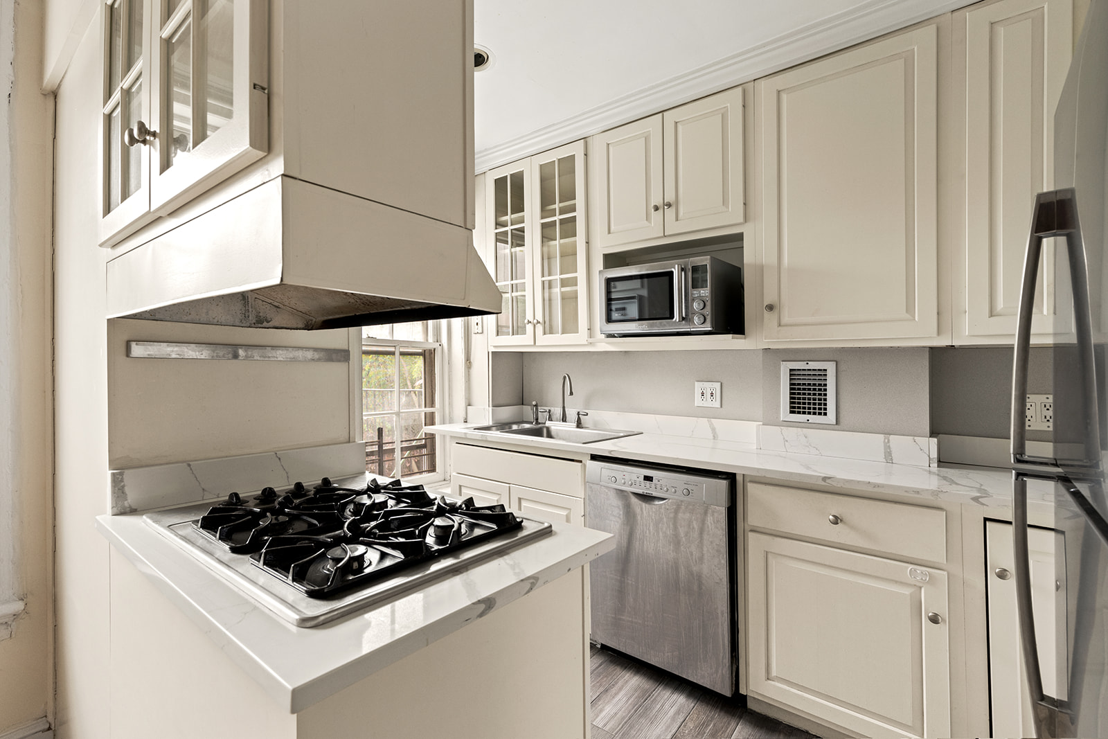 246 Cumberland Street, Unit 2 Brooklyn, NY 11205 - Photo 4 of 11