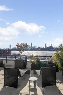 $1,995,000 | 50 Greenpoint Avenue, Unit PHB | Greenpoint