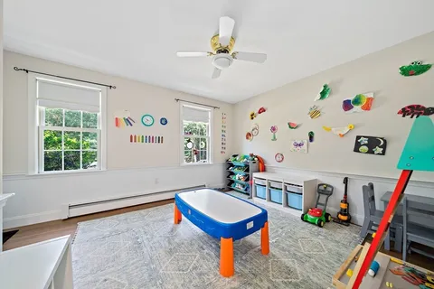 Contact Agent | 89 Sunset Way, Pembroke, MA 02359