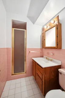 $915,000 | 311 East 71st Street, Unit 8G | Lenox Hill