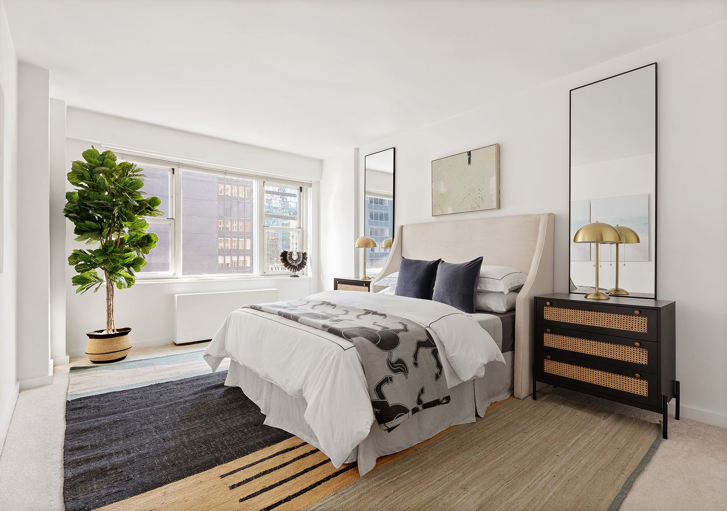 $900,000 | 159 West 53rd Street, Unit 31F | Theater District