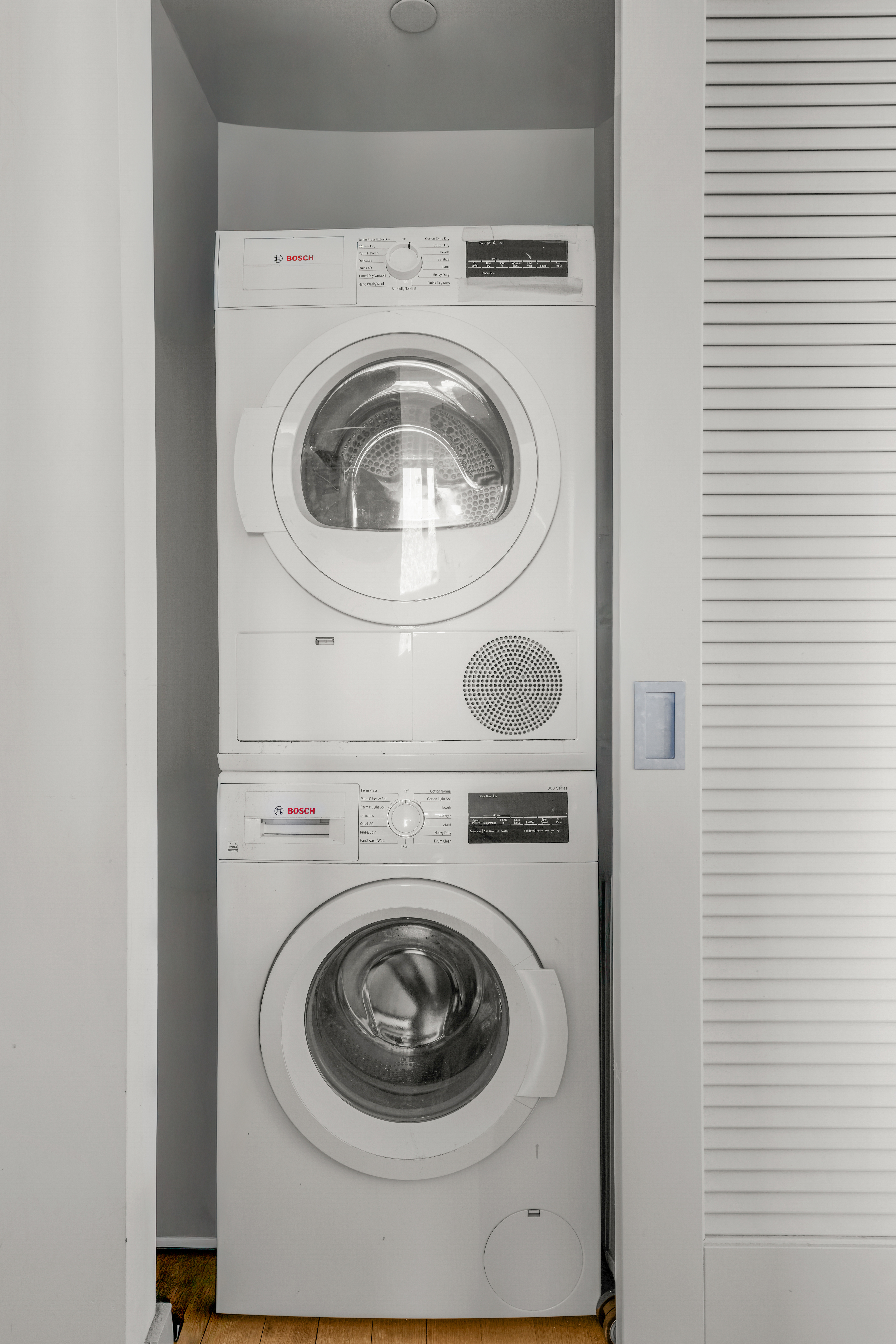 448 West 167th Street, Unit 3E Manhattan, NY 10032 - Photo 14 of 24 a utility room with dryer and washer