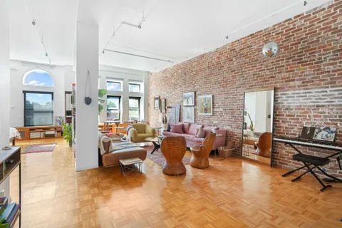 $1,280,000 | 423 Atlantic Avenue, Unit 3J | Boerum Hill