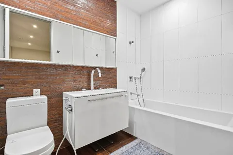 $2,050,000 | 111 Fulton Street, Unit 824 | Financial District