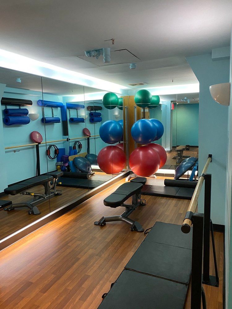 $850,000 | 201 West 70th Street, Unit 3L | Upper West Side