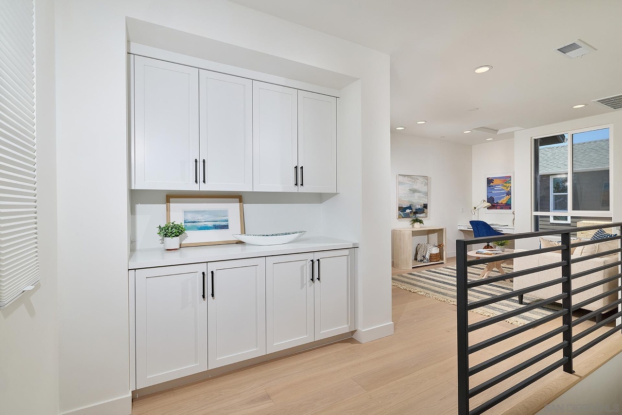 561 North Vulcan Avenue Encinitas, CA 92024 - Photo 16 of 35