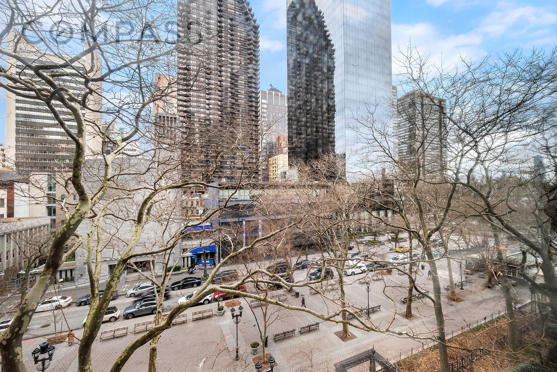 333 East 46th Street, Unit 5K Manhattan, NY 10017 - Photo 4 of 5 a picture of city view