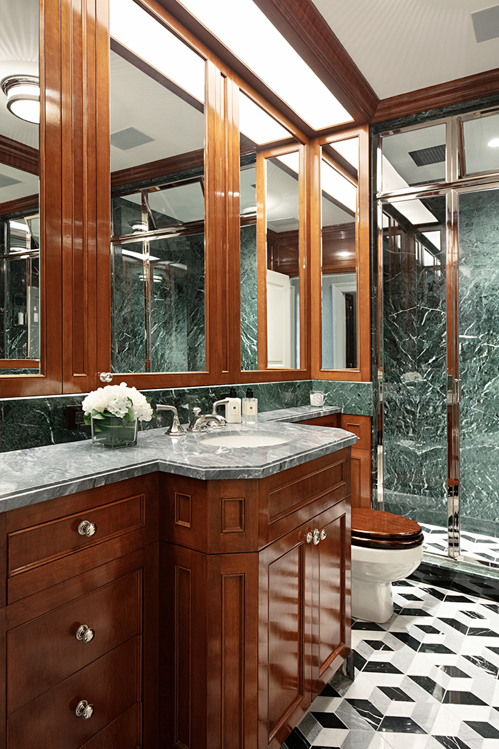 730 Park Avenue, Unit 7/8A Manhattan, NY 10021 - Photo 18 of 26 a view of a room with sink and mirror