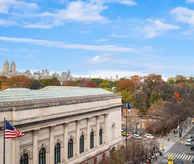 $7,950,000 | 1016 5th Avenue, Unit 9A | Upper East Side