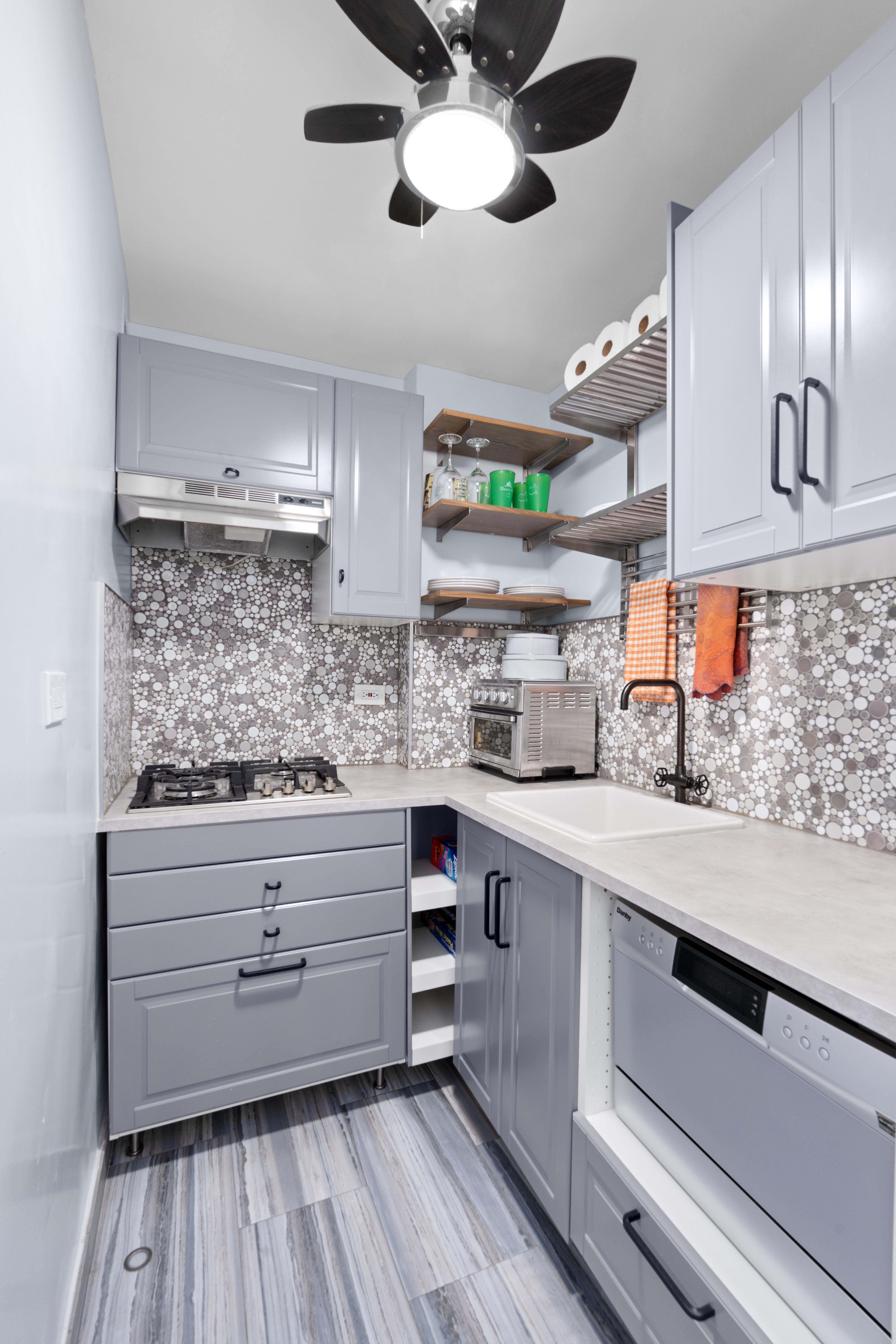 101 West 12th Street, Unit 2D Manhattan, NY 10011 - Photo 2 of 6 Gallery Image 2