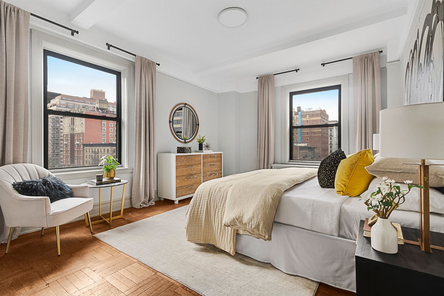 $1,376,674 | 215 West 92nd Street, Unit 7B | Upper West Side