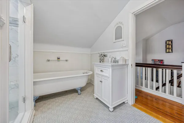 $1,425,000 | 917 Dekalb Pike, Ambler, PA 19002