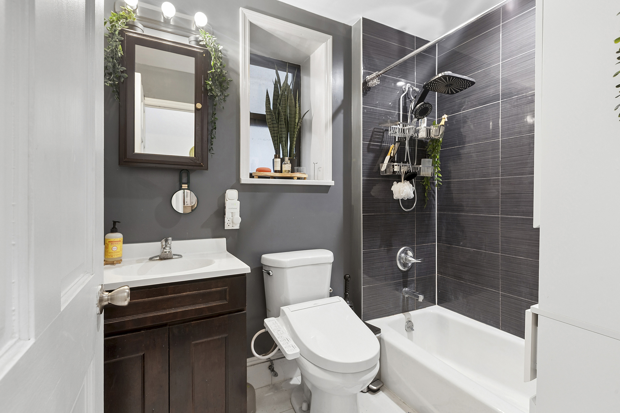 445 Rogers Avenue, Unit 1LR Brooklyn, NY 11225 - Photo 6 of 7