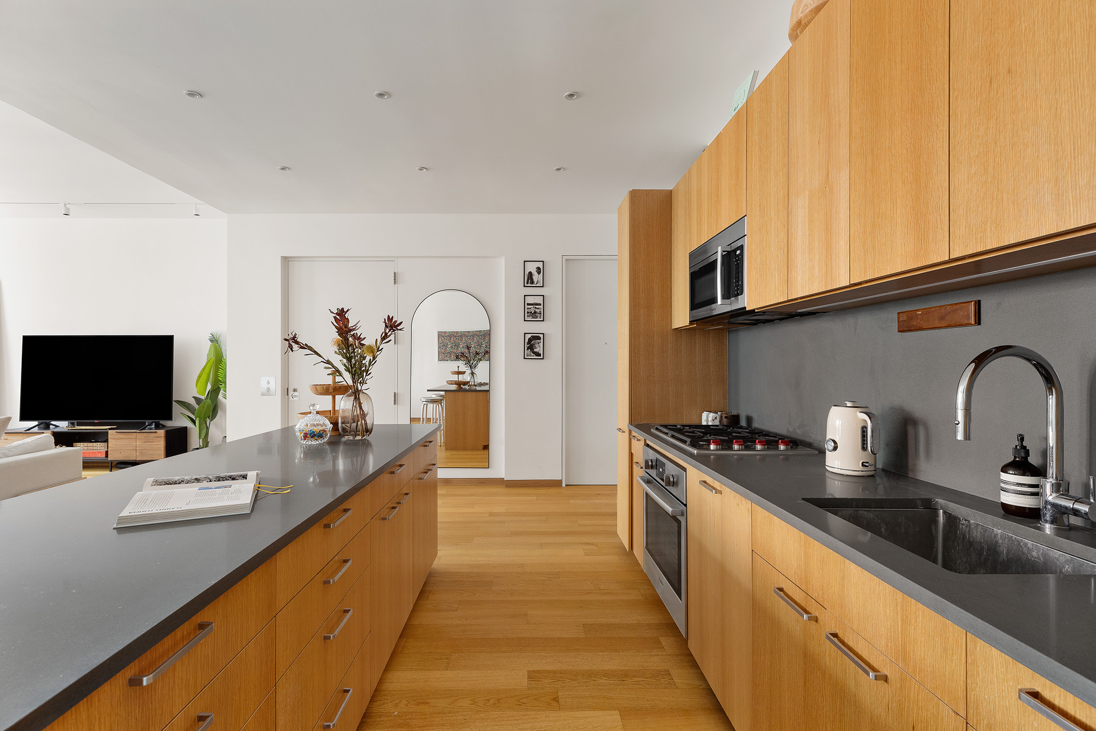 68 Spring Street, Unit 3R Manhattan, NY 10012 - Photo 4 of 9