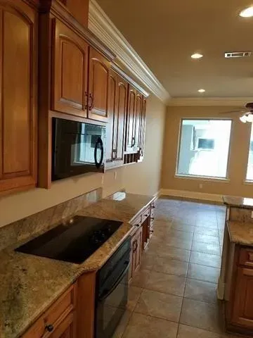 $3,600 | 2129 Hyde Park Avenue, Harvey, LA 70058