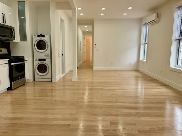 $6,000 | 18-61 Dekalb Avenue, Unit 1 | Ridgewood