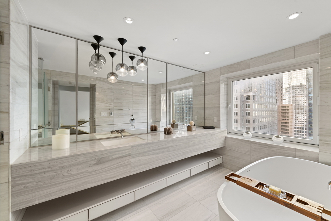 135 West 52nd Street, Unit 40A Manhattan, NY 10019 - Photo 14 of 32