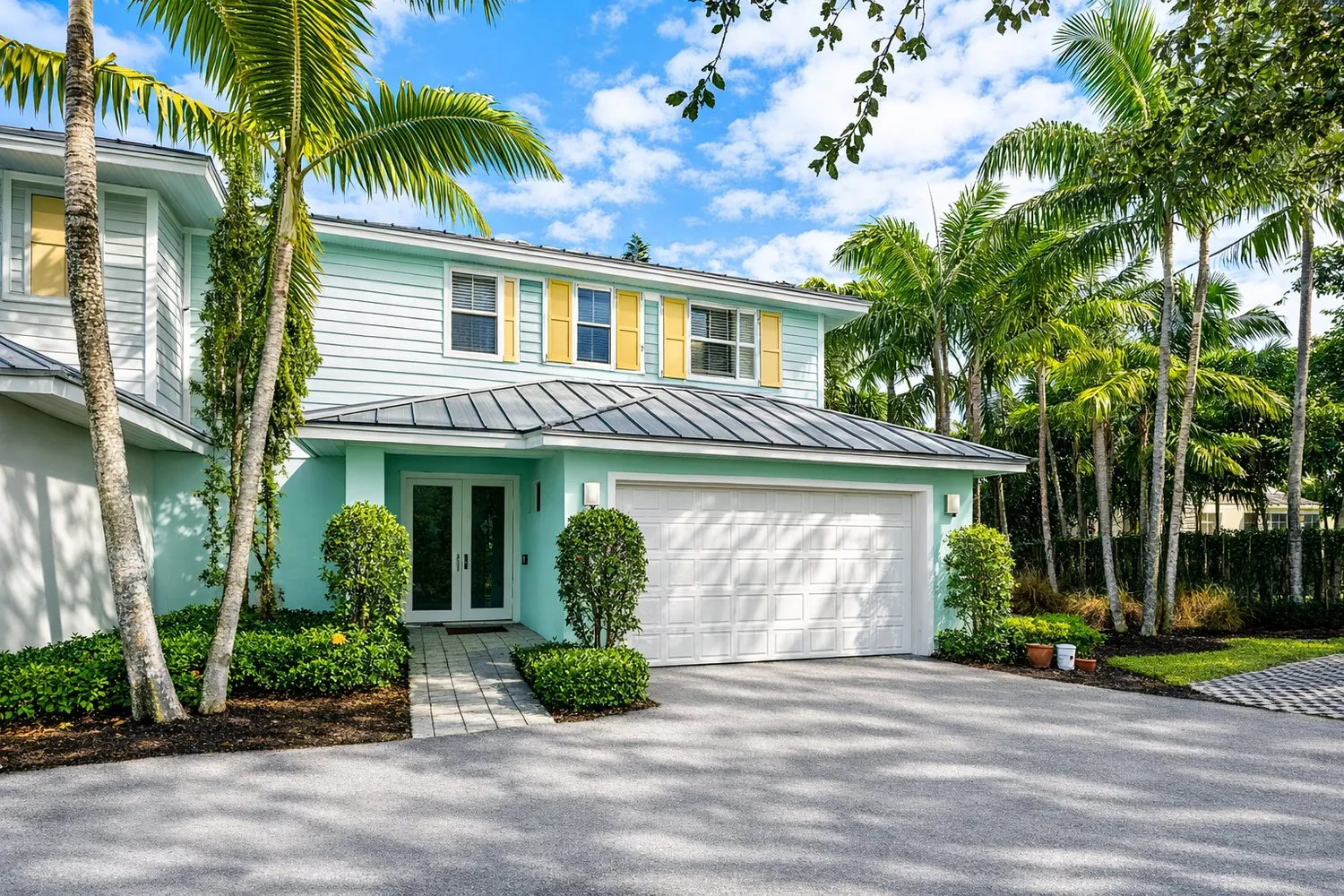 $925,000 | 612 Southwest 15th Street, Fort Lauderdale, FL 33315