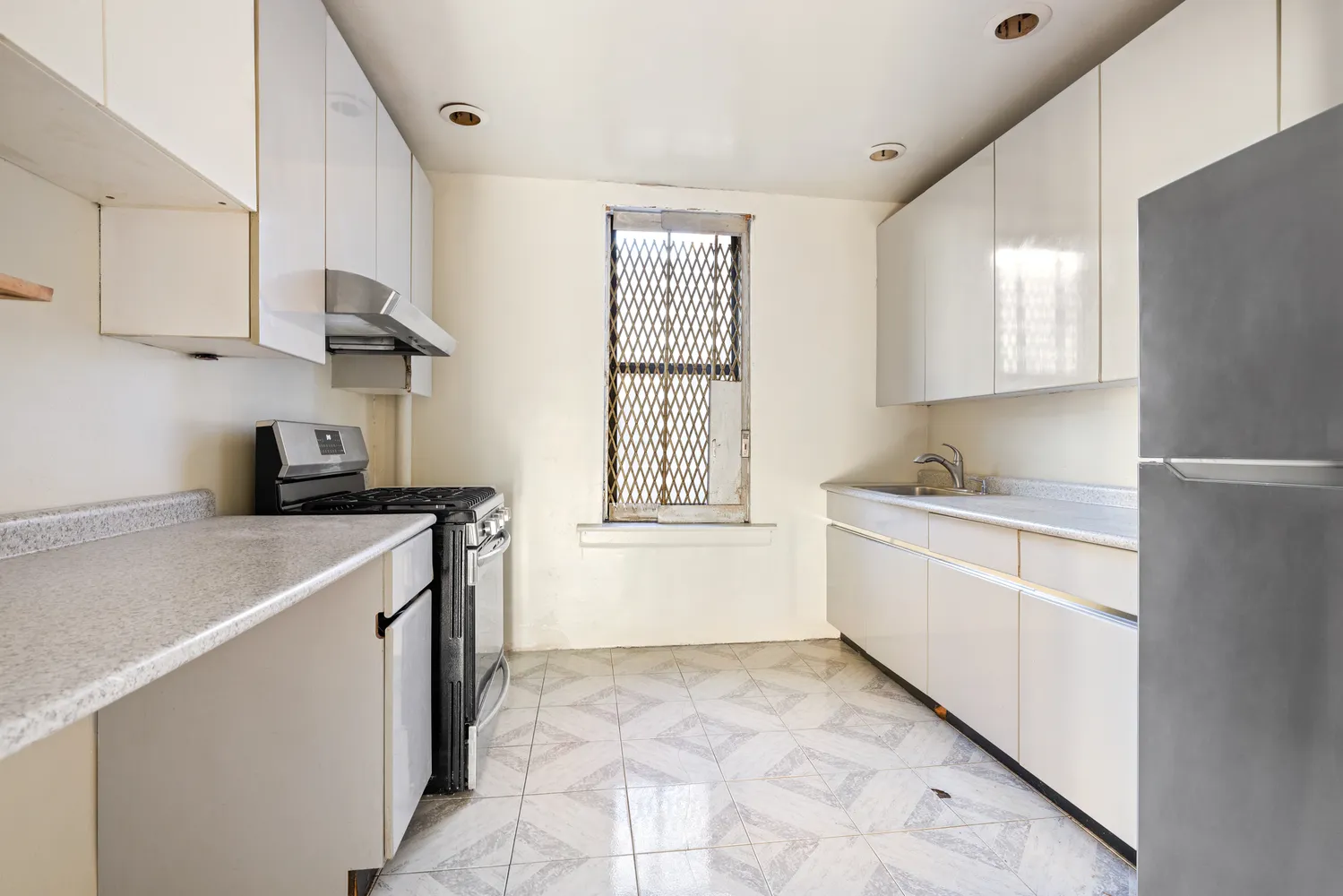 $550,000 | 421 Crown Street, Unit 18R | Crown Heights
