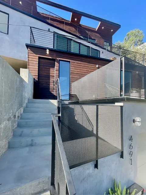 $1,995,000 | 4691 Glenalbyn Drive, Los Angeles, CA 90065