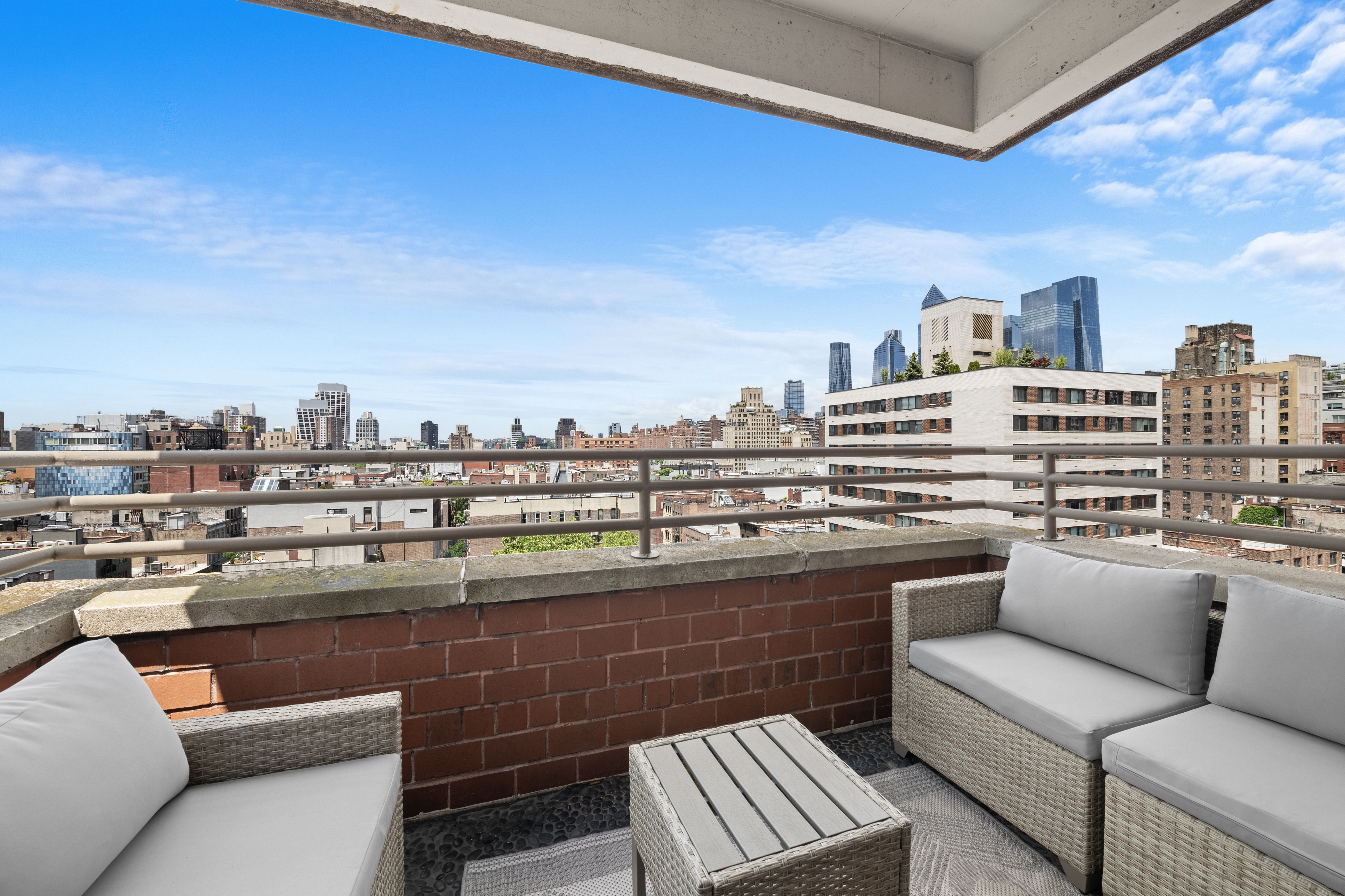181 7th Avenue, Unit 11A Manhattan, NY 10011 - Photo 11 of 13 a view of a terrace