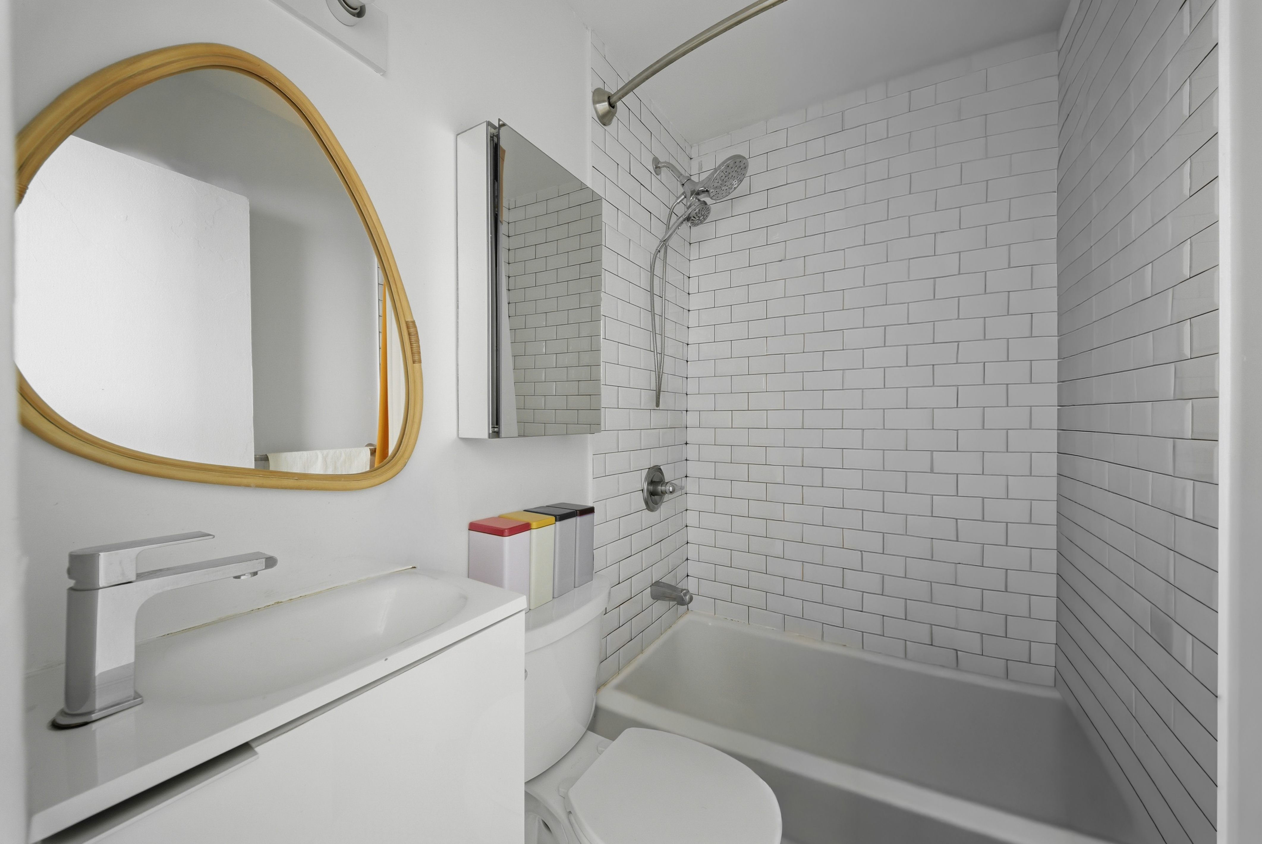 304 Clinton Avenue Brooklyn, NY 11205 - Photo 22 of 27