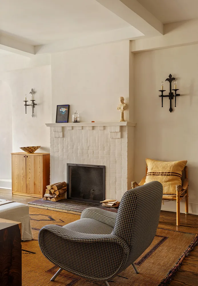 $2,500,000 | 21 East 10th Street, Unit 7D | Greenwich Village